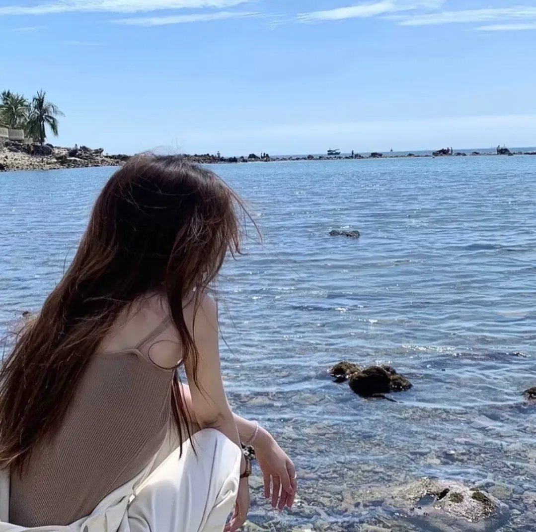 家有蛇仙美貌妻